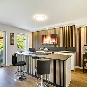 George Apartment