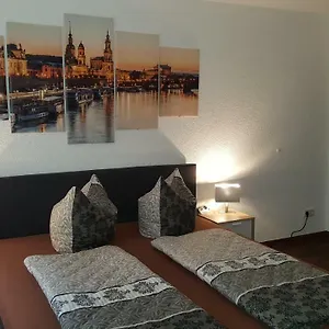 Dresden-neustadt Mit Parkplatz Apartment